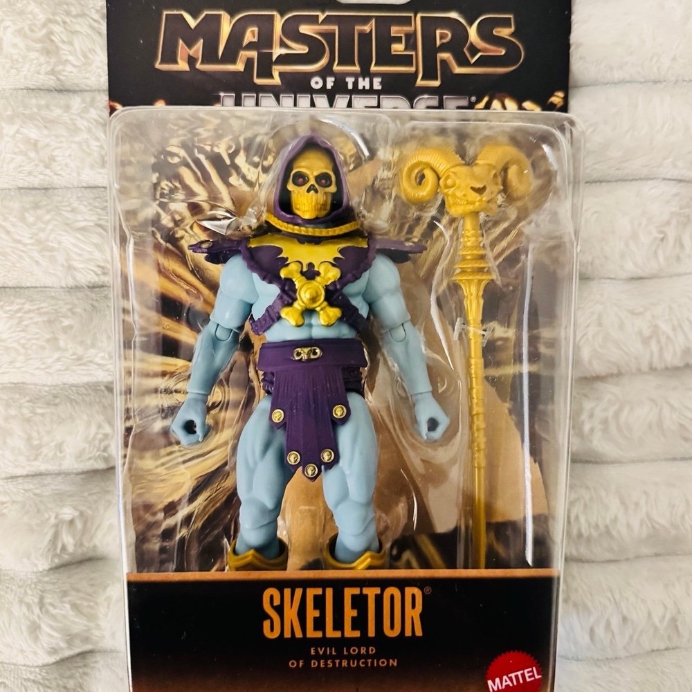 MOTU 2026 Masters of The Universe Core Gold Variant SKELETOR